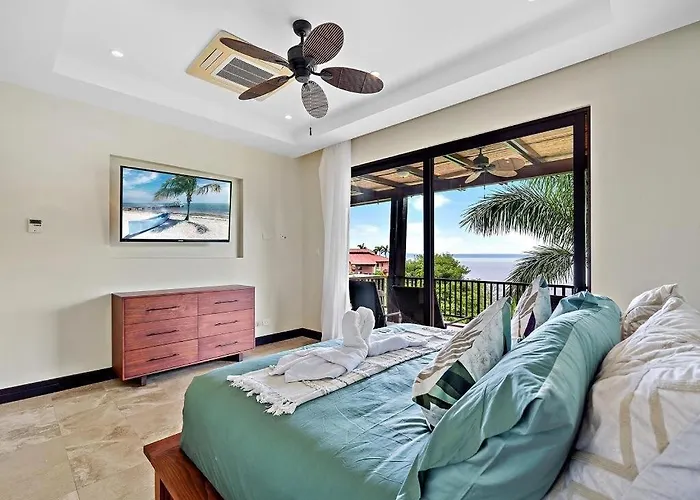 Spacious Ocean View 3 Bd W - Pool Сasa de vacaciones