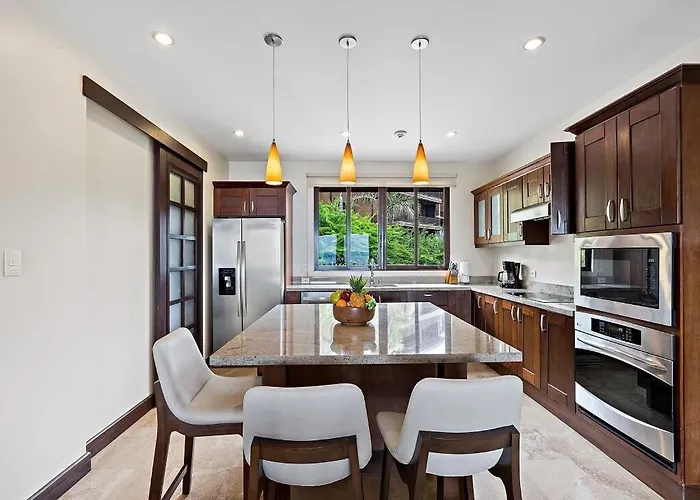 Spacious Ocean View 3 Bd W - Pool *